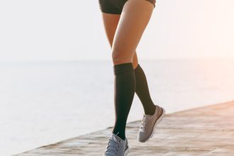 La compression sportive : optimiser la performance et accélérer la récupération musculaire